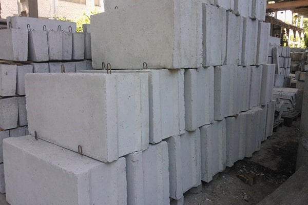 бетонный блок стеновой